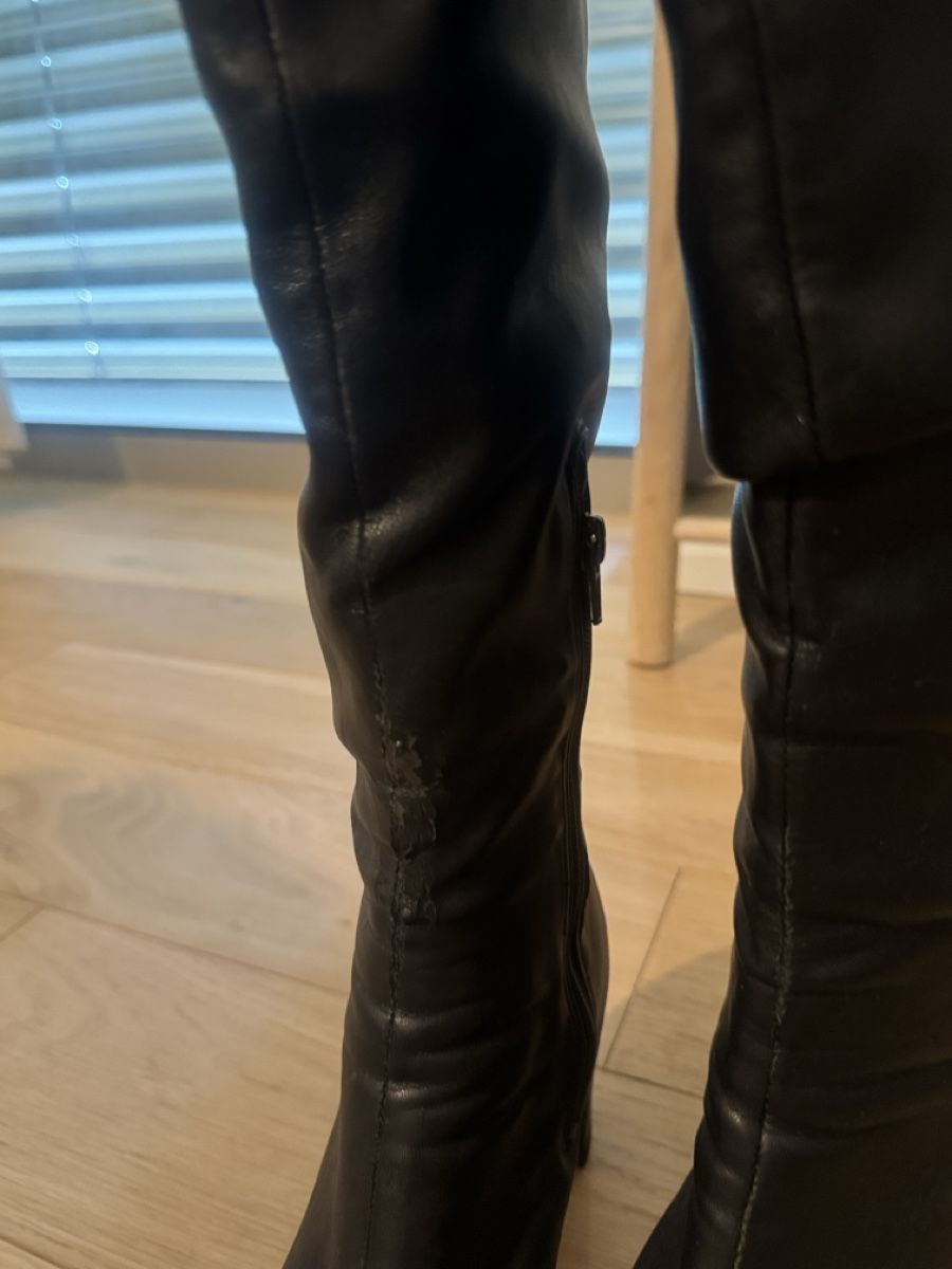 Scarpe da donna: Black leather boots, size 38 – Usato da Zürich venduto da Sefora_sp 1