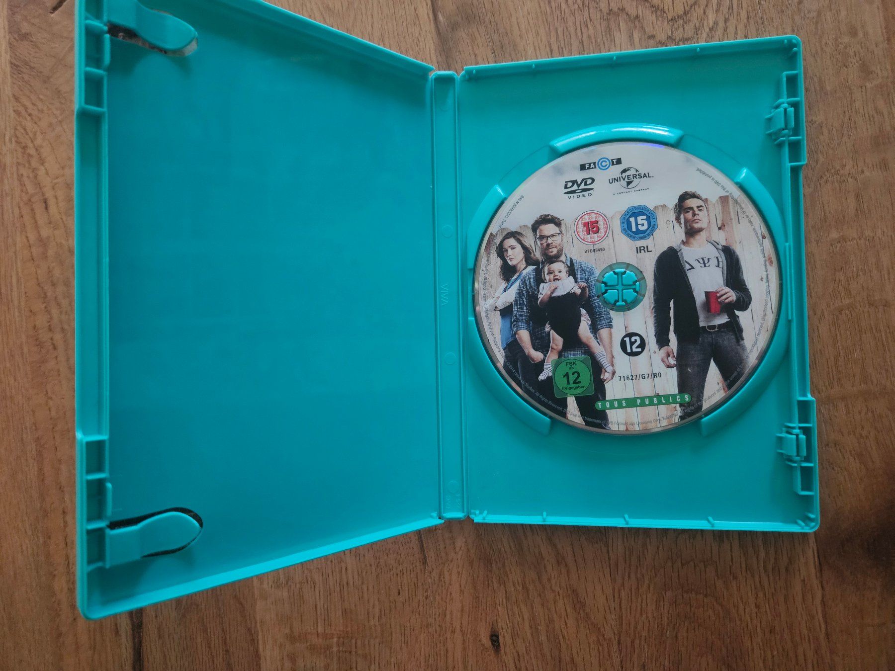 Tous les DVDs: Bad Neighbors – D'occasion à St.Gallen par Capsule_Corporation 2