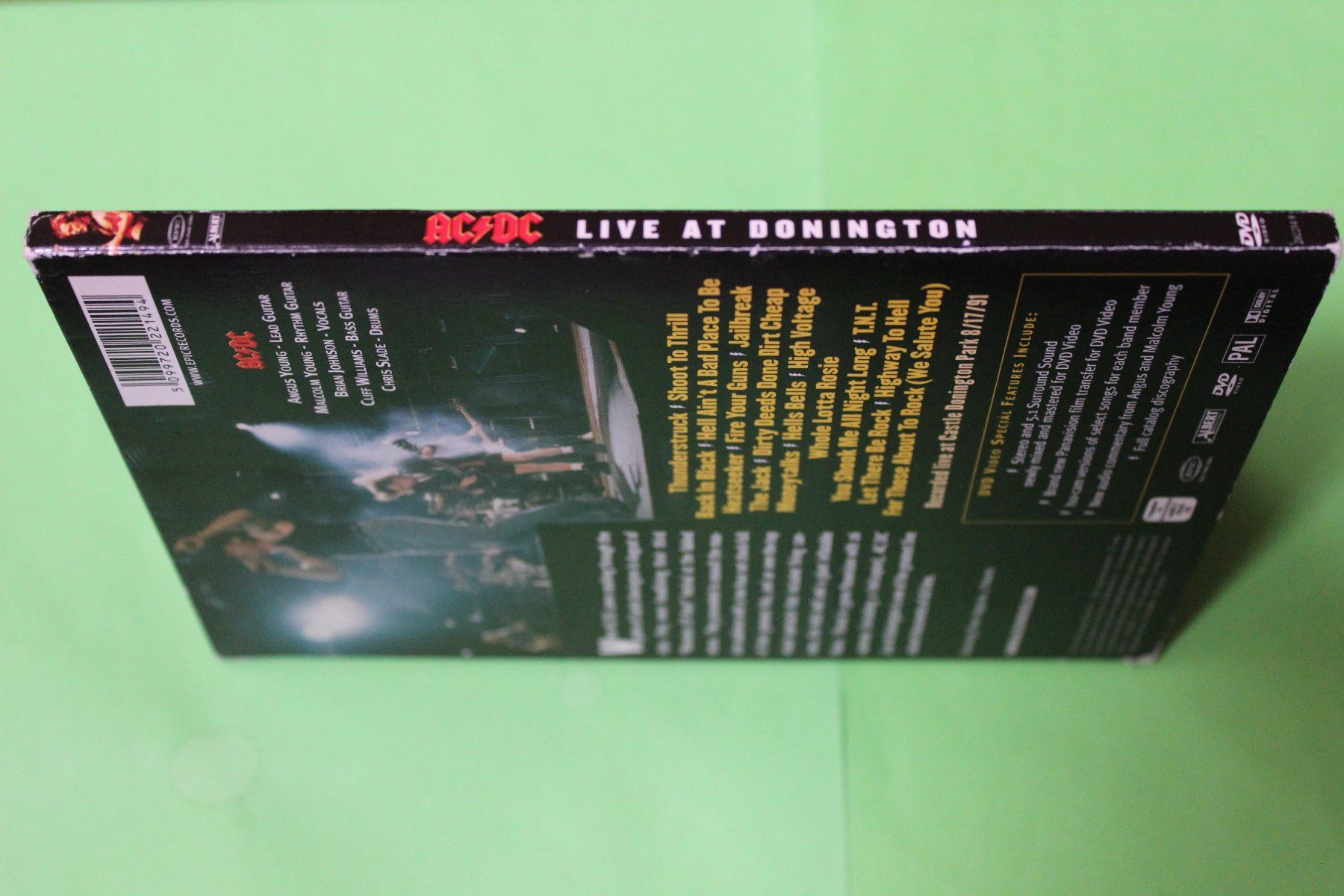 Tutti i DVDs: AC/DC - Live at Donington DVD – Usato da Tübach venduto da JamesStone 6