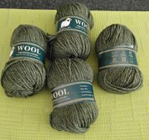 Wollgarn Premium Luxury 92% Wolle 4x 50g Knäuel olivgrün