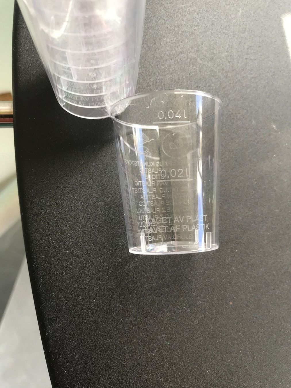 Bicchieri: 50 Degustationsbecher mit Eichstrich 0.02 und 0.04 klar – Nuovo e nell'imballaggio originale da Olten venduto da Einwegparadies 2
