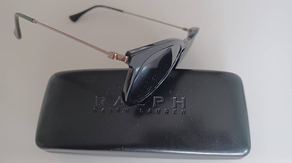 Occhiali & Lenti: Calvin Klein Sonnenbrille – Usato da Bäretswil venduto da Musaka68 1