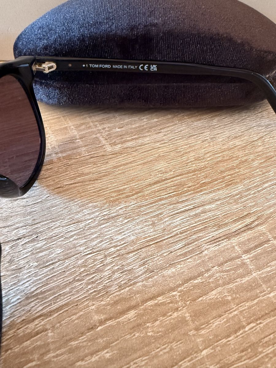 Tom Ford Brillen & Gläser: TOM FORD sunglasses TF816 01A – Gebraucht aus Cheyres von KeK04 3