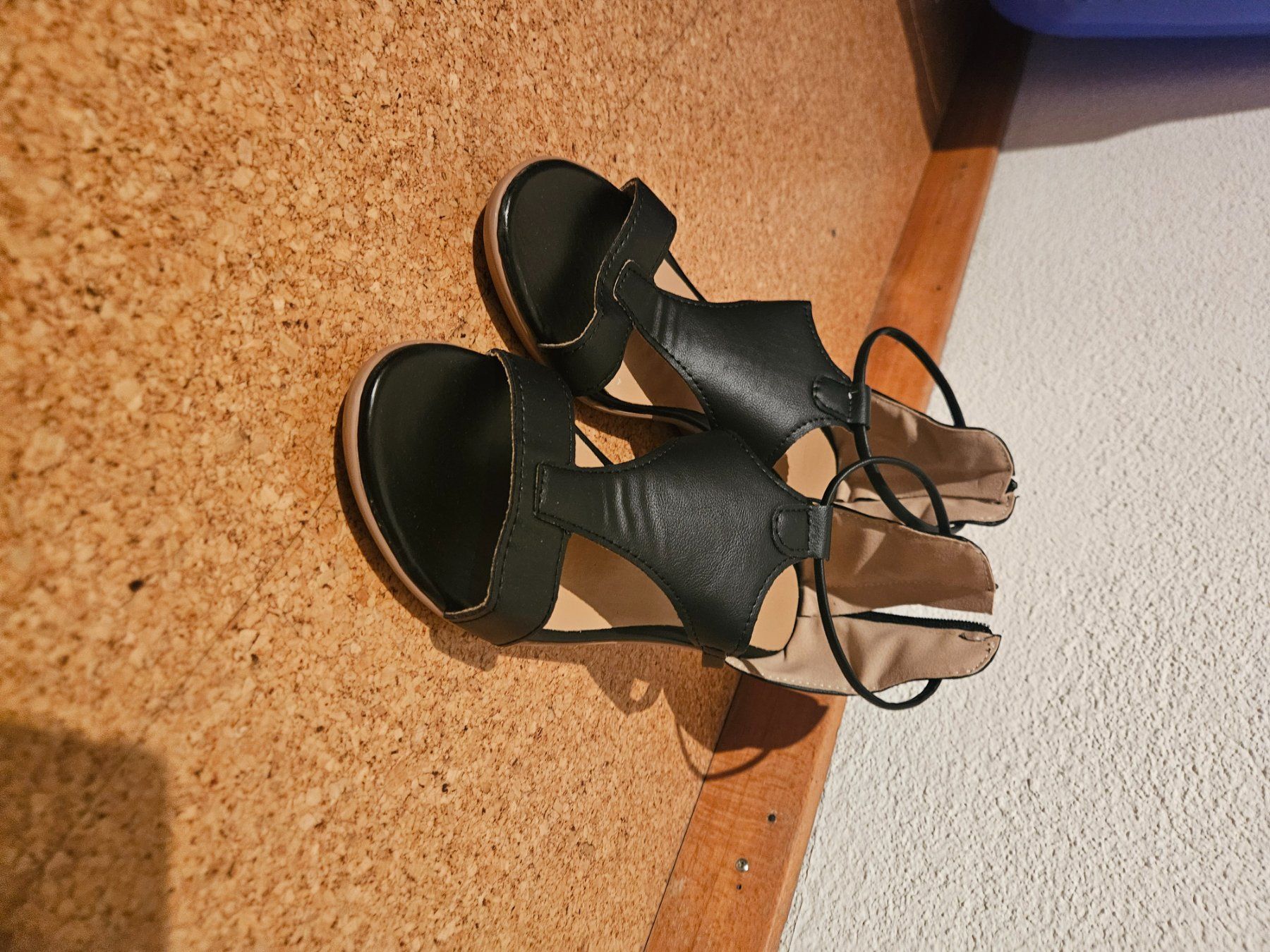 Chaussures femmes: Sandalen – Neuf (Voir description) à Hellbühl par Chaki7 1