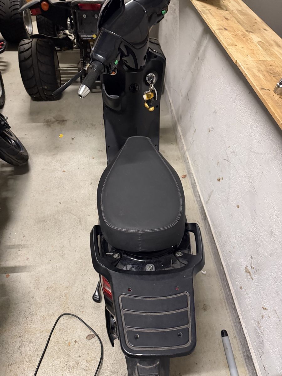 Elektromobile: E-Roller – Gebraucht aus Brüttisellen von ConnyMeuri 3