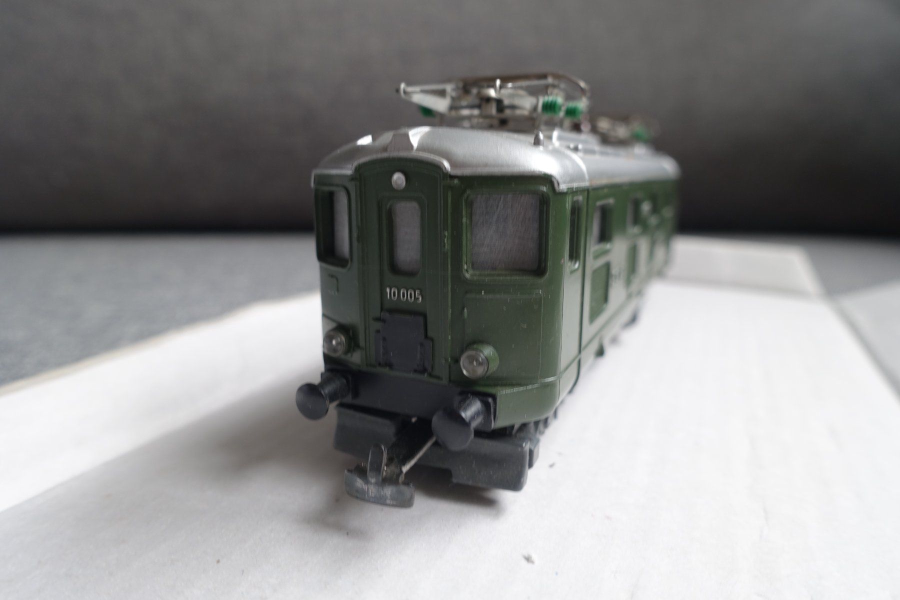 Kleinbahn Modelleisenbahnen: KLEINBAHN SBB Re 4/4 - HO, DC analog – Gebraucht aus Wallbach von Sarrows 3