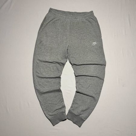 Nike Grey Joggers – Clean Minimal Sweatpants 🩶