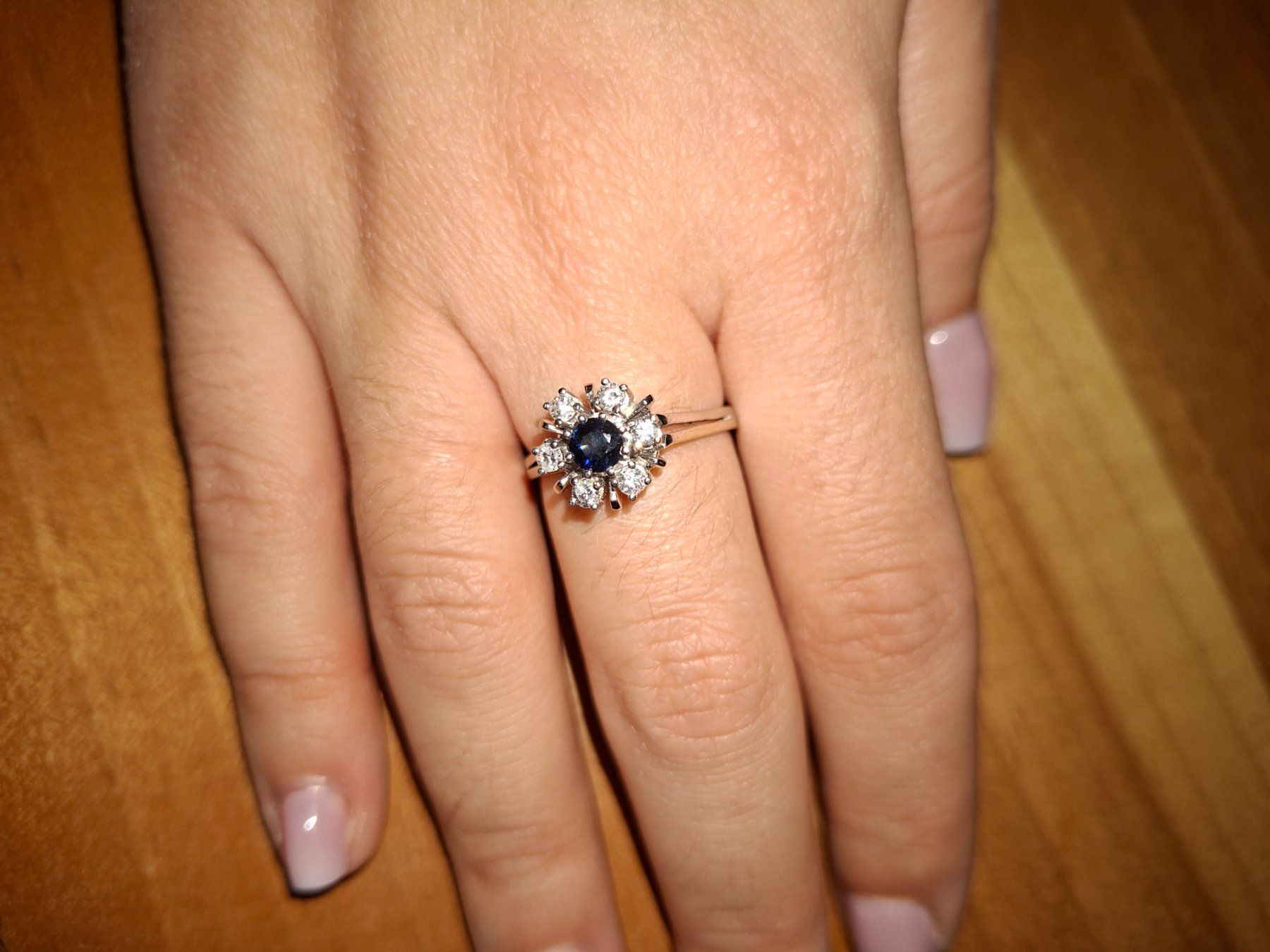 Ringe: Golld Ring mit Dunkles Sapfyr und Diamanten – Gebraucht aus Schaffhausen von meteor7 7