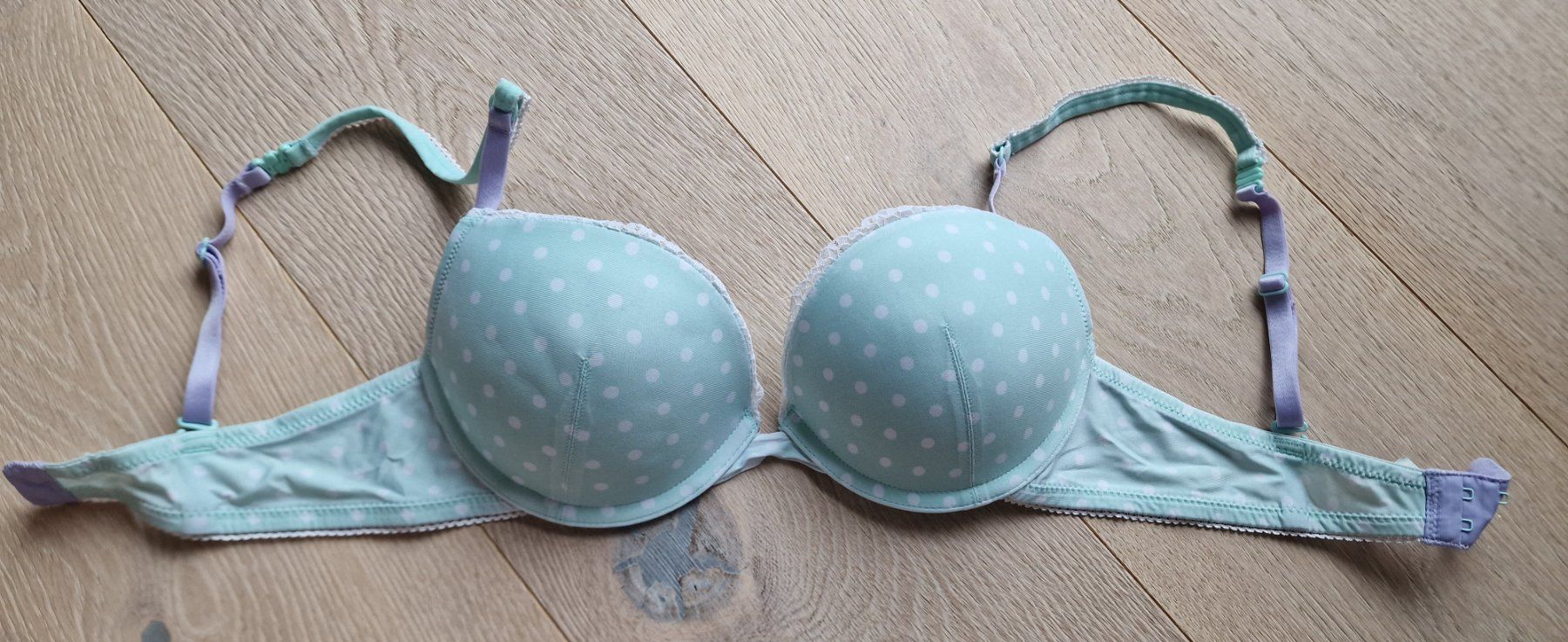 Esprit Altra biancheria intima: Push Up BH Esprit gepunktet Gr. 70C – Usato da Nebikon venduto da Japostyle