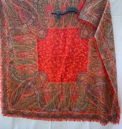 Splendide grand châle vintage LIBERTY OF LONDON t.XL130x130