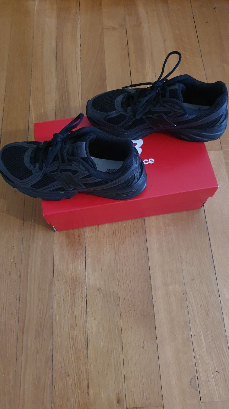 New Balance Chaussures femmes: Schuhe – D'occasion à Basel par and_xs78 2