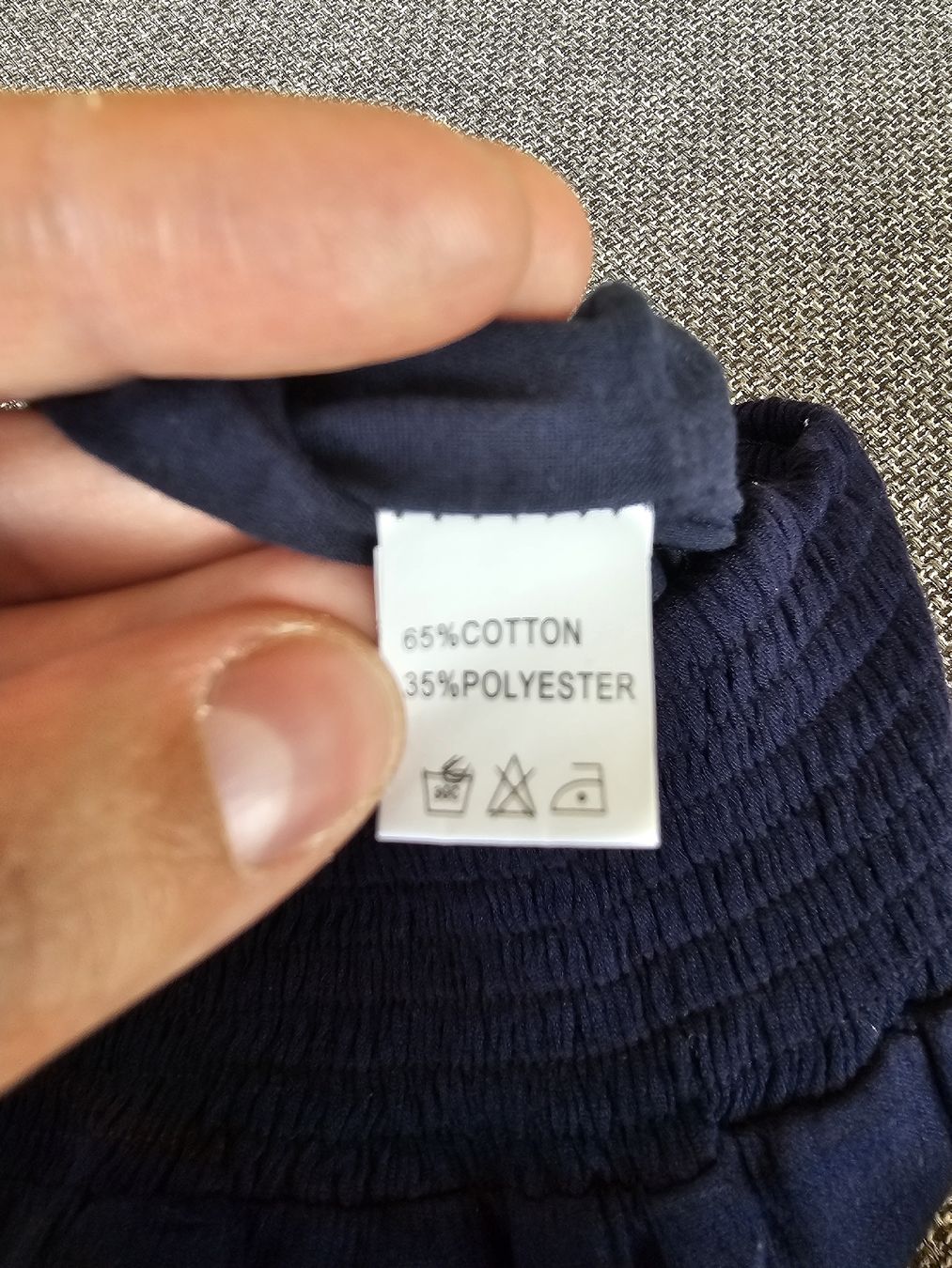 Hosen: Short d'été bleu foncé T.L – Gebraucht aus Forel (Lavaux) von Clelia94 2