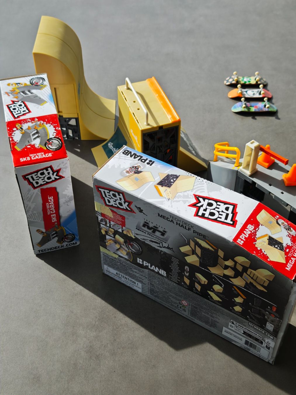 Jouets: Tech Deck Skate Park Sets mit 3 Fingerboards – D'occasion à Bätterkinden par Flotime 4
