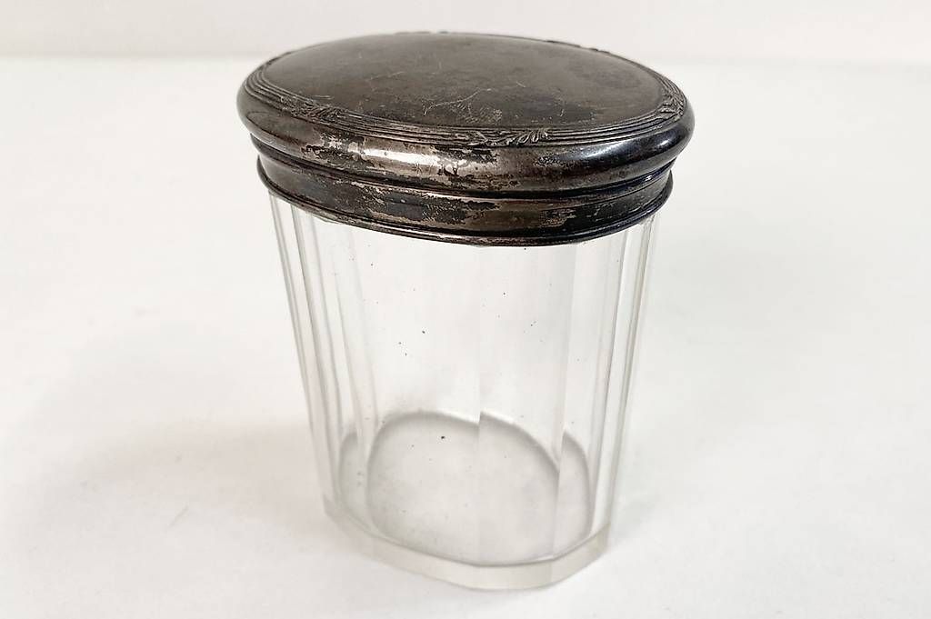 Zuccheriere: Alte ovale Glasdose mit Silberdeckel – Usato da Ballwil venduto da ClassicGallery 4
