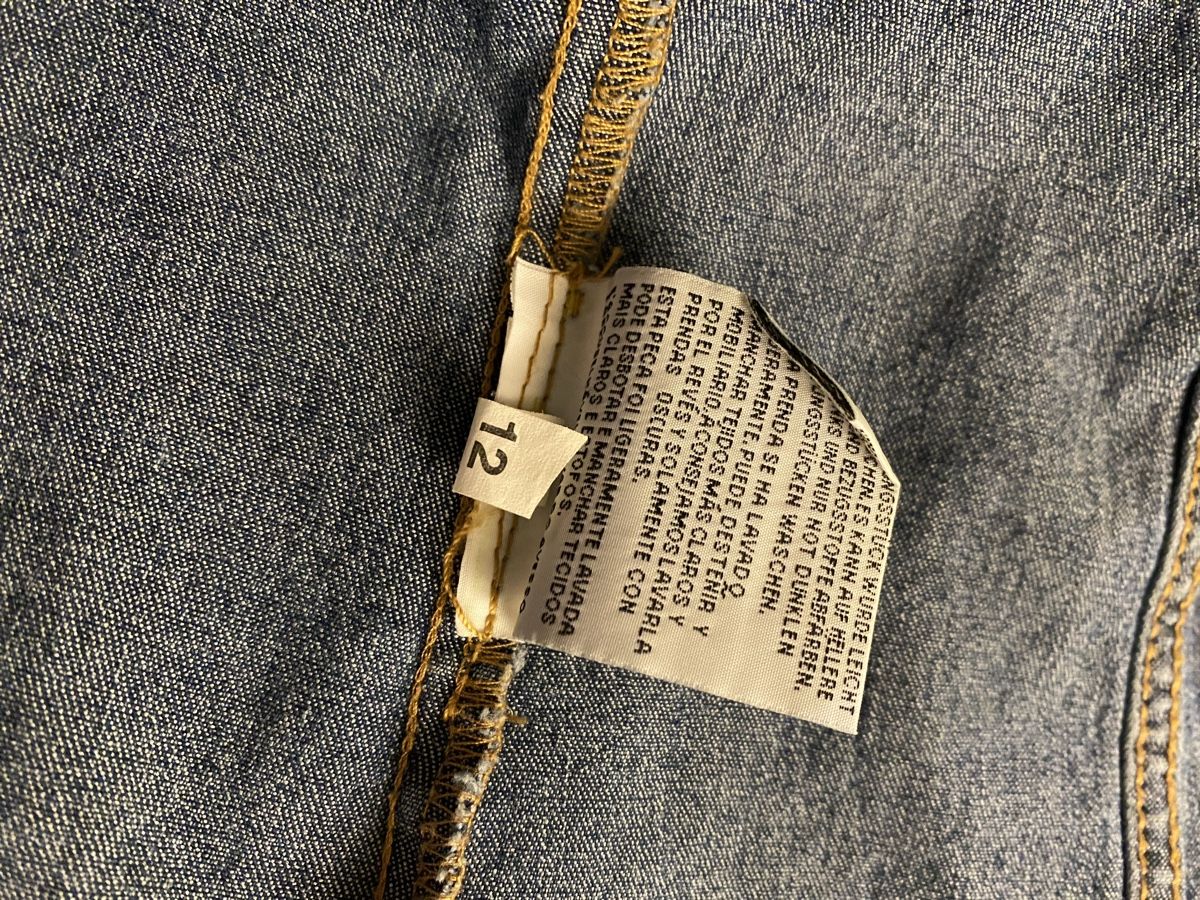 Benetton Jacken & Mäntel: Veste en jean Benetton, taille 150 cm – Gebraucht aus Prez-vers-Noréaz von Onicolet11 2