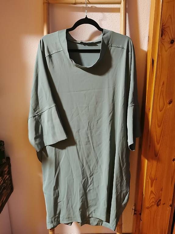 Vestiti: Extravagantes Kleid – Usato da Neuhausen venduto da NatWag