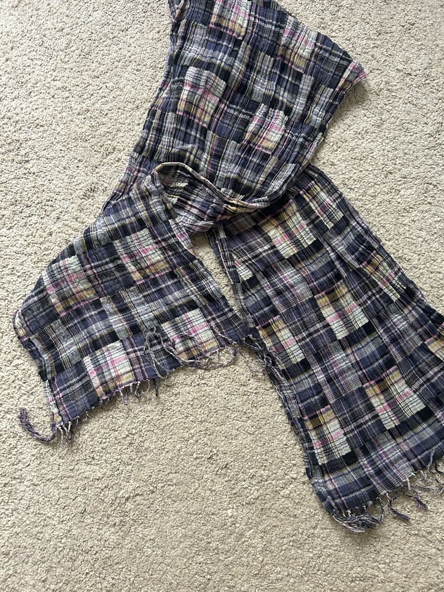 Foulards, Tücher & Schals: Foulard – Gebraucht aus Bôle von sev_n85b