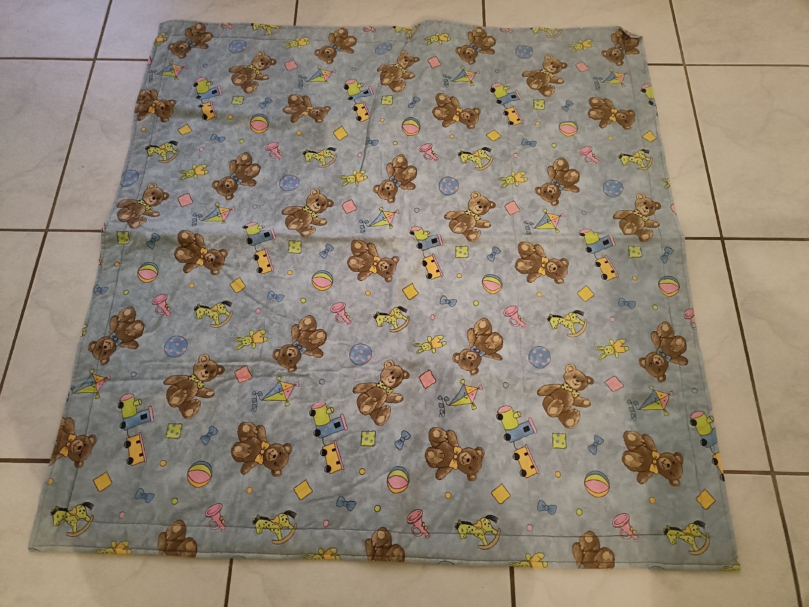Tappeto da gioco: Krabbeldecke 100 cm x 100 cm – Usato da Buchrain venduto da Siro82