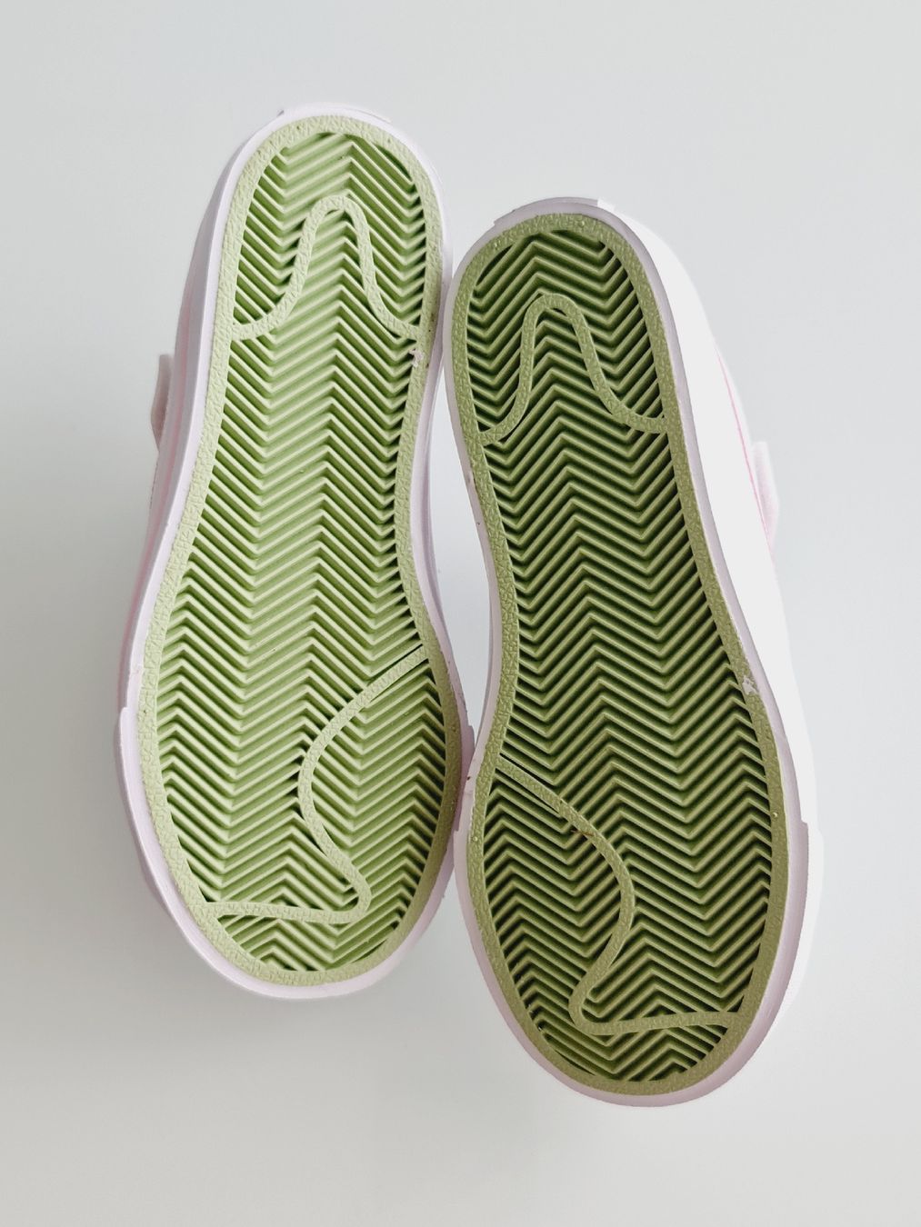 Nike Schuhe für Mädchen: Gr. 29.5 - Nike Kinderschuhe, Neu – Neu und originalverpackt aus Nürensdorf von Mandy_Nguyen 2