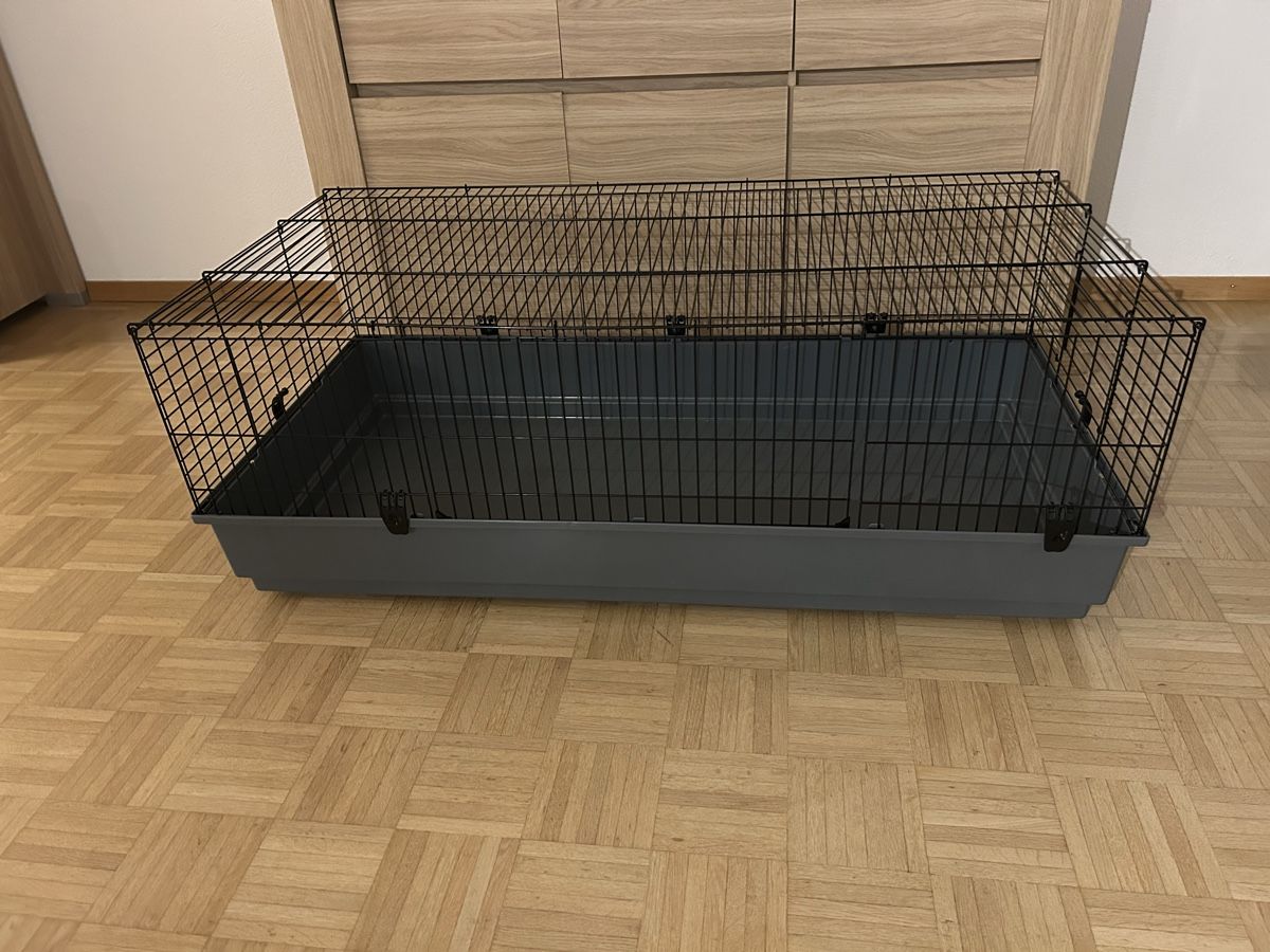 Cages, transport & sécurité: Gehege  – D'occasion à Laupen ZH par JasRahBee