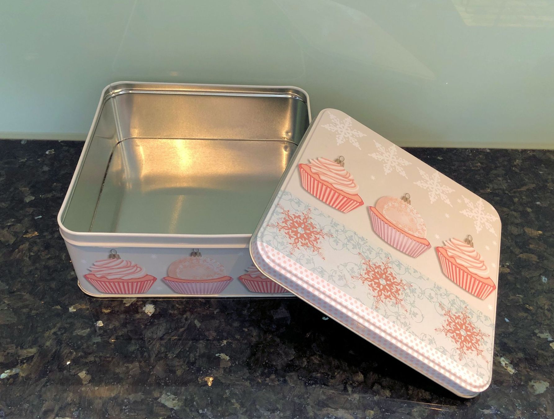 Behälter & Ähnliches: Aufbewahrungsbox "Weihnachts Cup-Cakes" – Gebraucht aus Rüti ZH von Jasna89 1