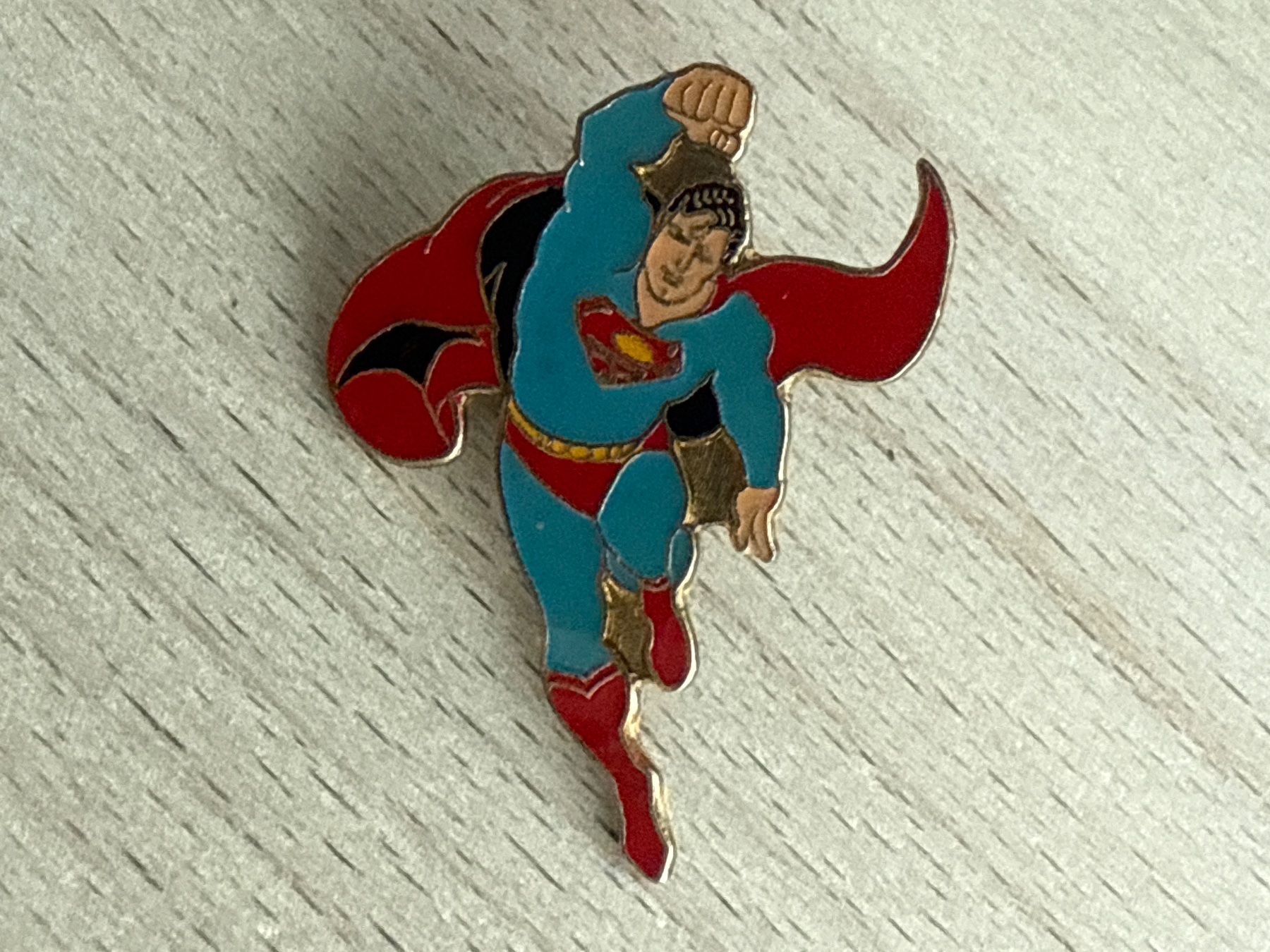 Placchette & Badge: Pin Superman – Usato da Glattbrugg venduto da Schweigmatt
