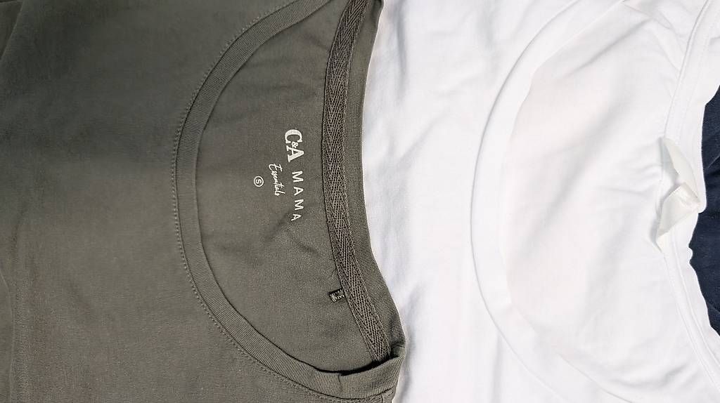 Lotti di vestiti: Kurzarm Schwangershafts shirt M – Usato da Zürich venduto da albalm 1