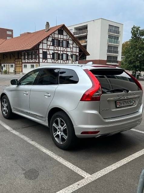 Automobili: Volvo XC60 D5 - AWD - 215PS – Usato da Dübendorf venduto da Z.Pajkic 1