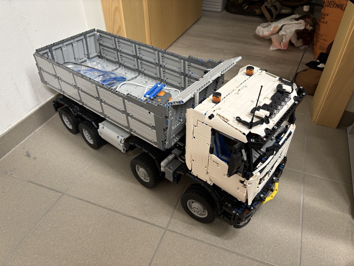 Mould King Kit di costruzioni: Mould King Pneumatic Dump Truck – Usato da Zermatt venduto da zflori 2