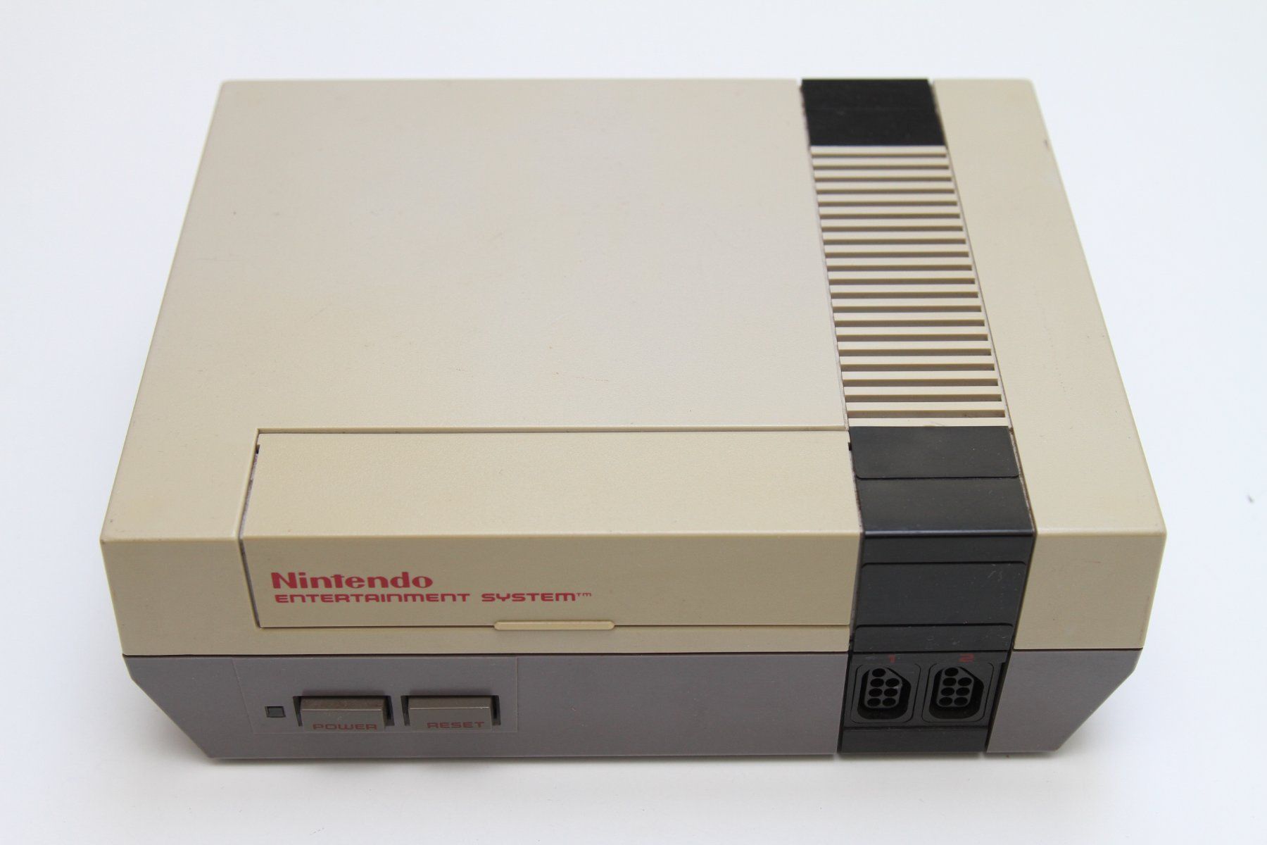 Nintendo Konsolen: Nintendo NES mit Spielen – Gebraucht aus Basel von camelot99 1