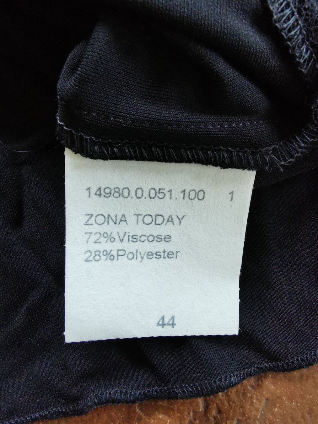 Maglioni & Felpe: Zona; schwarzer Pullover / Langarm-Shirt Gr. 44 – Usato da Boniswil venduto da Totomat-Lady 3