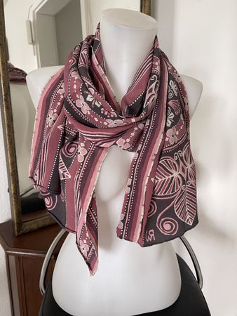 Jolie écharpe pure soie vieux rose /SVP Lisez bien le texte