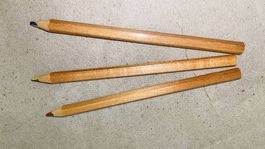 Neue 4-farbige Farbstifte, 3er Set