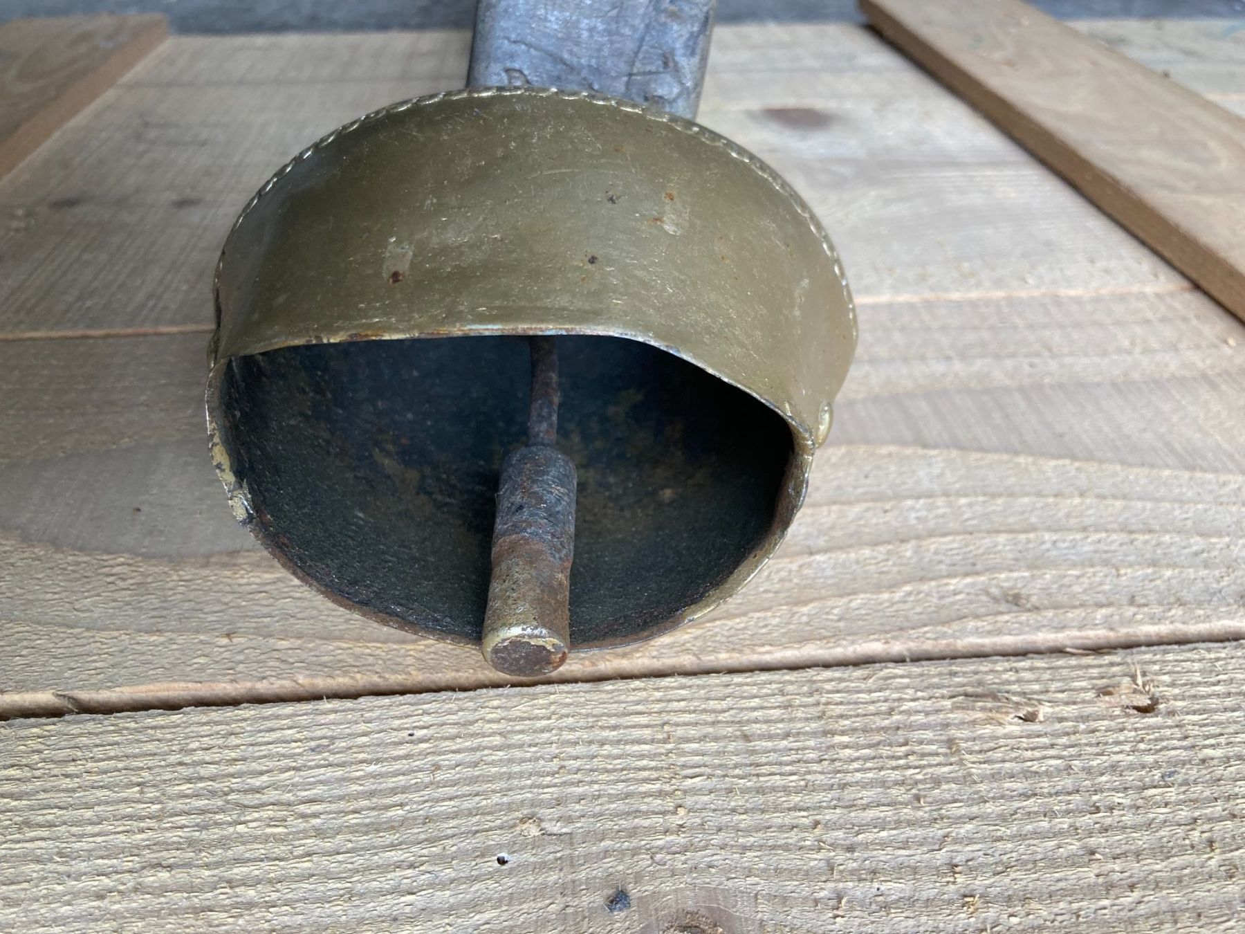 Campanacci mucche: Kuhglocke mit Lederriemen – Usato da Mönchaltorf venduto da Tschibi 2