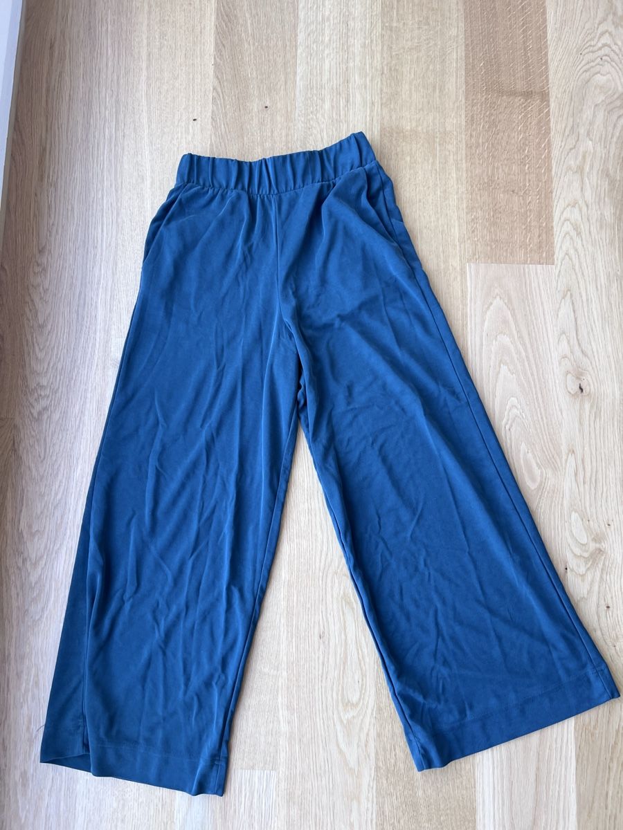 Monki Pantalons: Hose MONKI – D'occasion à Kriens par mel_b22 2