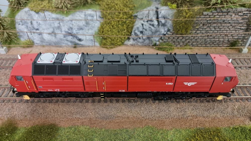 NSB Di 6.662 von Hobbytrade, defekt, zum Ausschlachten... Kaufen auf