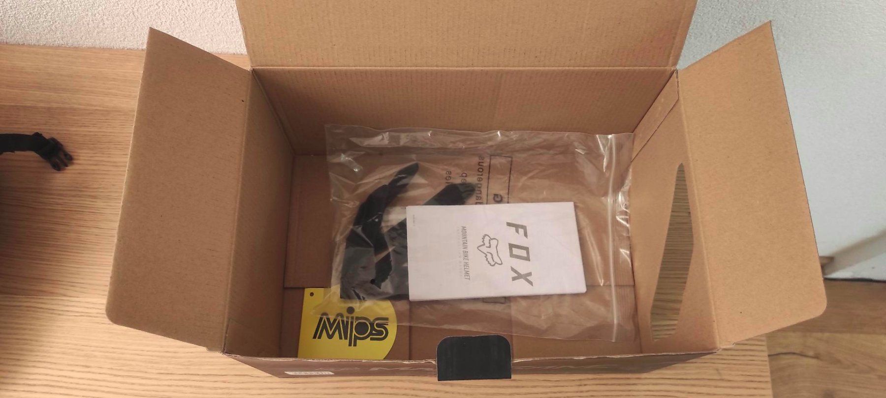 Fox Helme: Jugendhelm FOX Mainfraime MIPS – Neu und originalverpackt aus Azmoos von gbenn 5