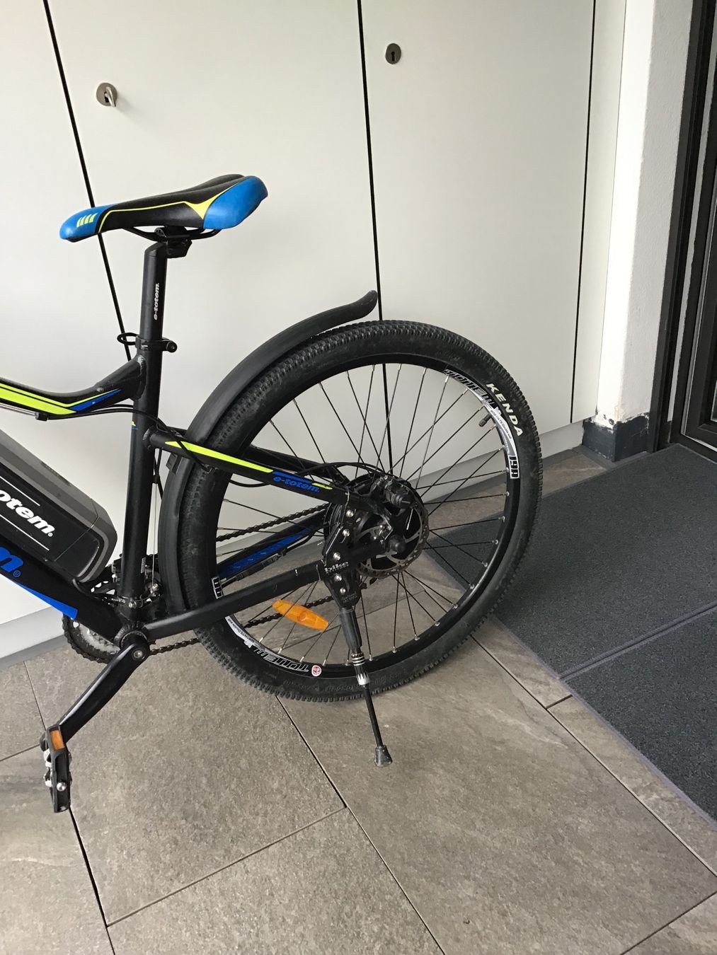 Totem Vélos: E-Totem LEAPER E-Bike top Zustand – D'occasion à Buchs SG par tin_59XL 2