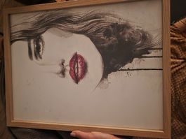 Bild Frau mit roten Lippen gerahmt 