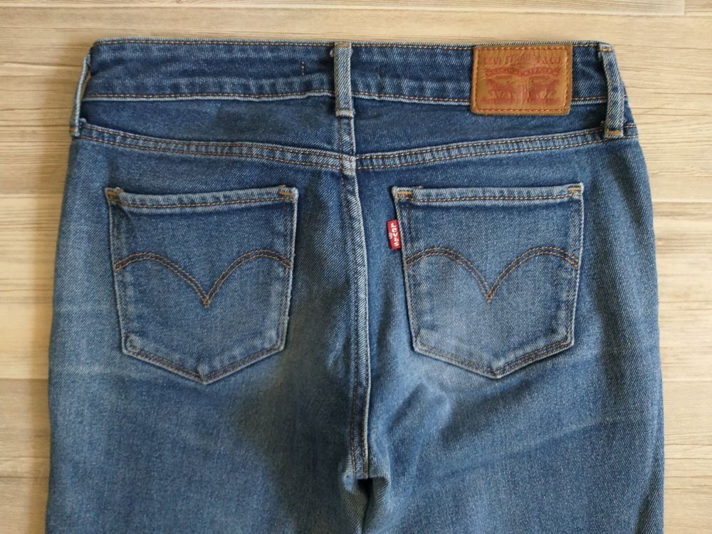 Levi's Jeans: Jeans LEVIS STRAUSS 712  Taille / Grosse W 24  SLIM ..... – Usato da Cossonay-ville venduto da Super-Price-Quality 4