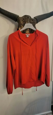 Rote Bluse mit Bindebändel H&M, Grösse S / M