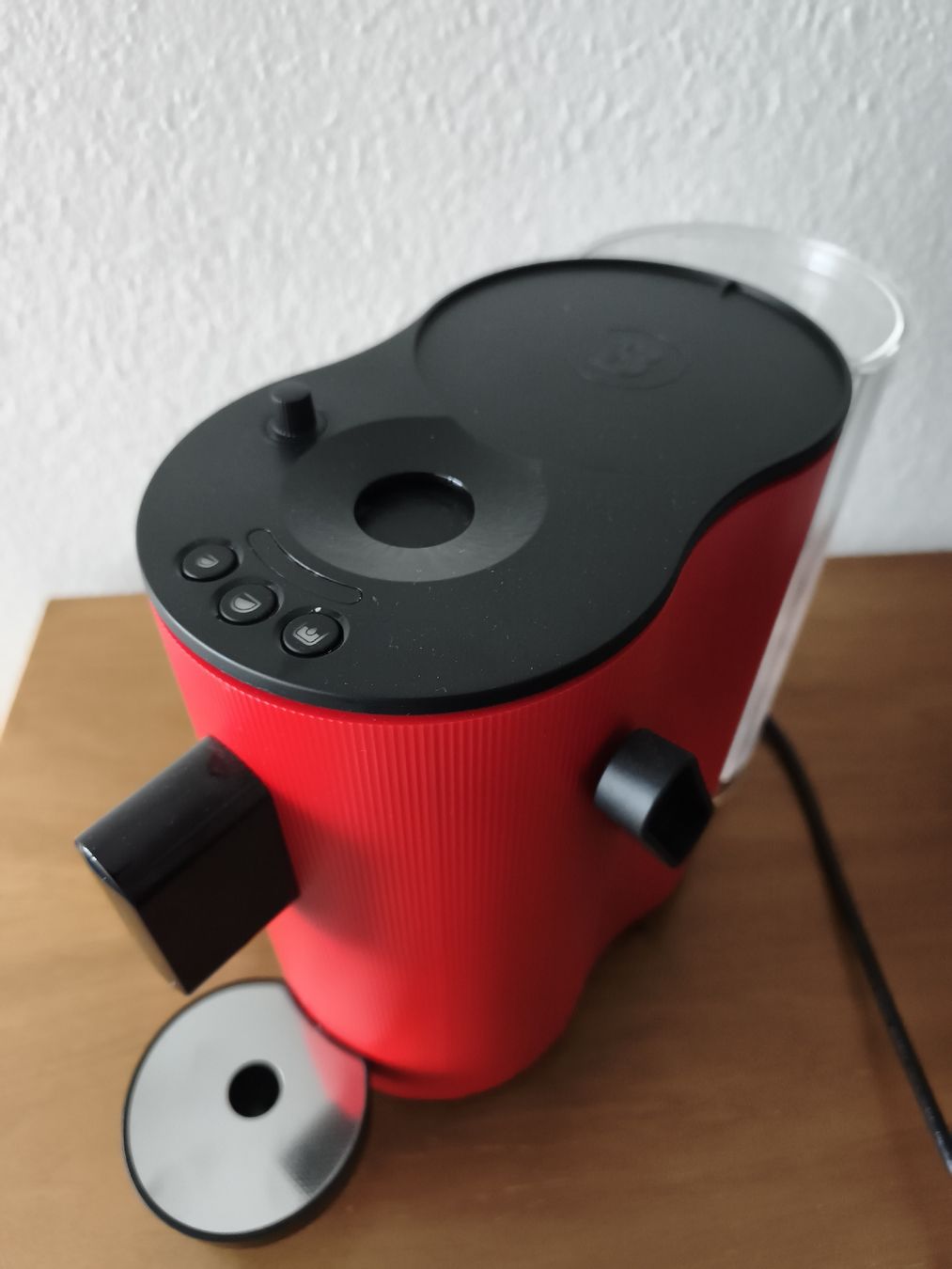 Coffee B Macchine per caffè & Macchine per espresso: CooffeeB Globe Edition Limited Wenig gebraucht. – Usato da Binningen venduto da ire_7t9y 1