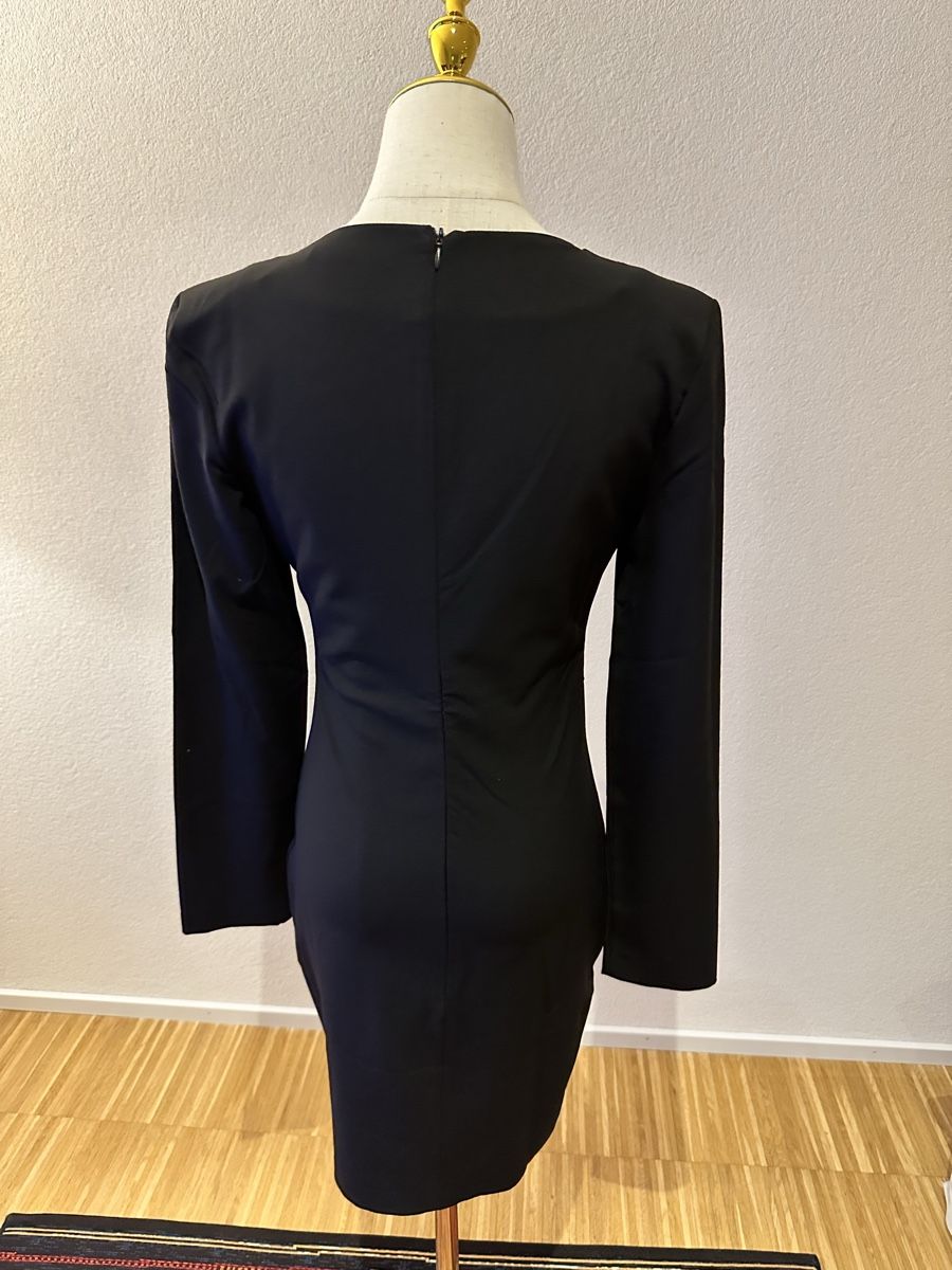 Vestiti: Black dress size S – Nuovo (secondo la descrizione) da Neuchâtel venduto da agn_jc66 1