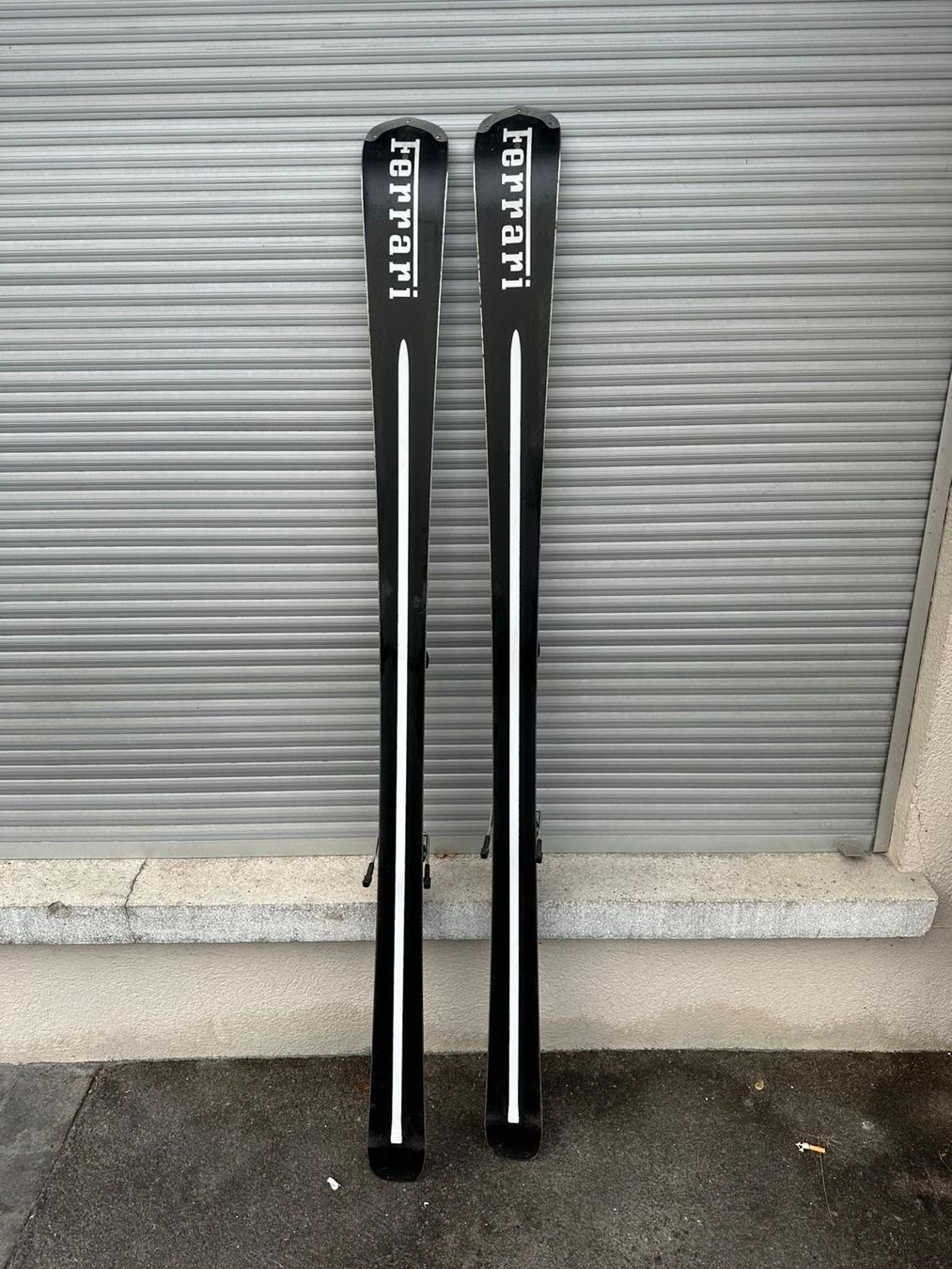 Skis: Ferrari Ski – Gebraucht aus Zug von uri_z6fm 1