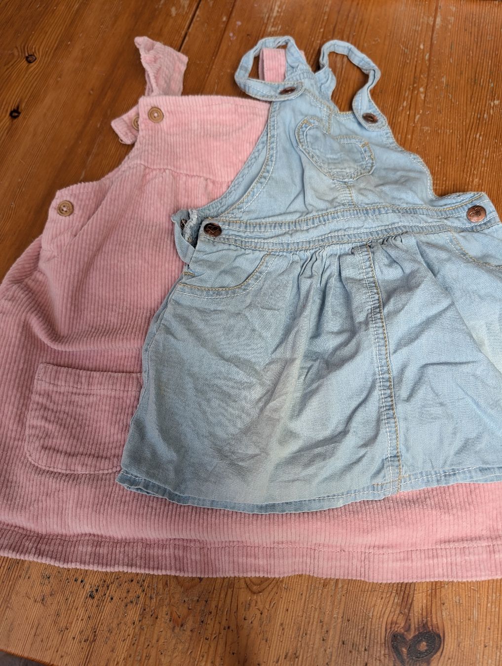 Lotti & Set di vestiti: Kleiderpaket Mädchen Gr. 98/104 – Usato da Bauma venduto da jas_tws9 5