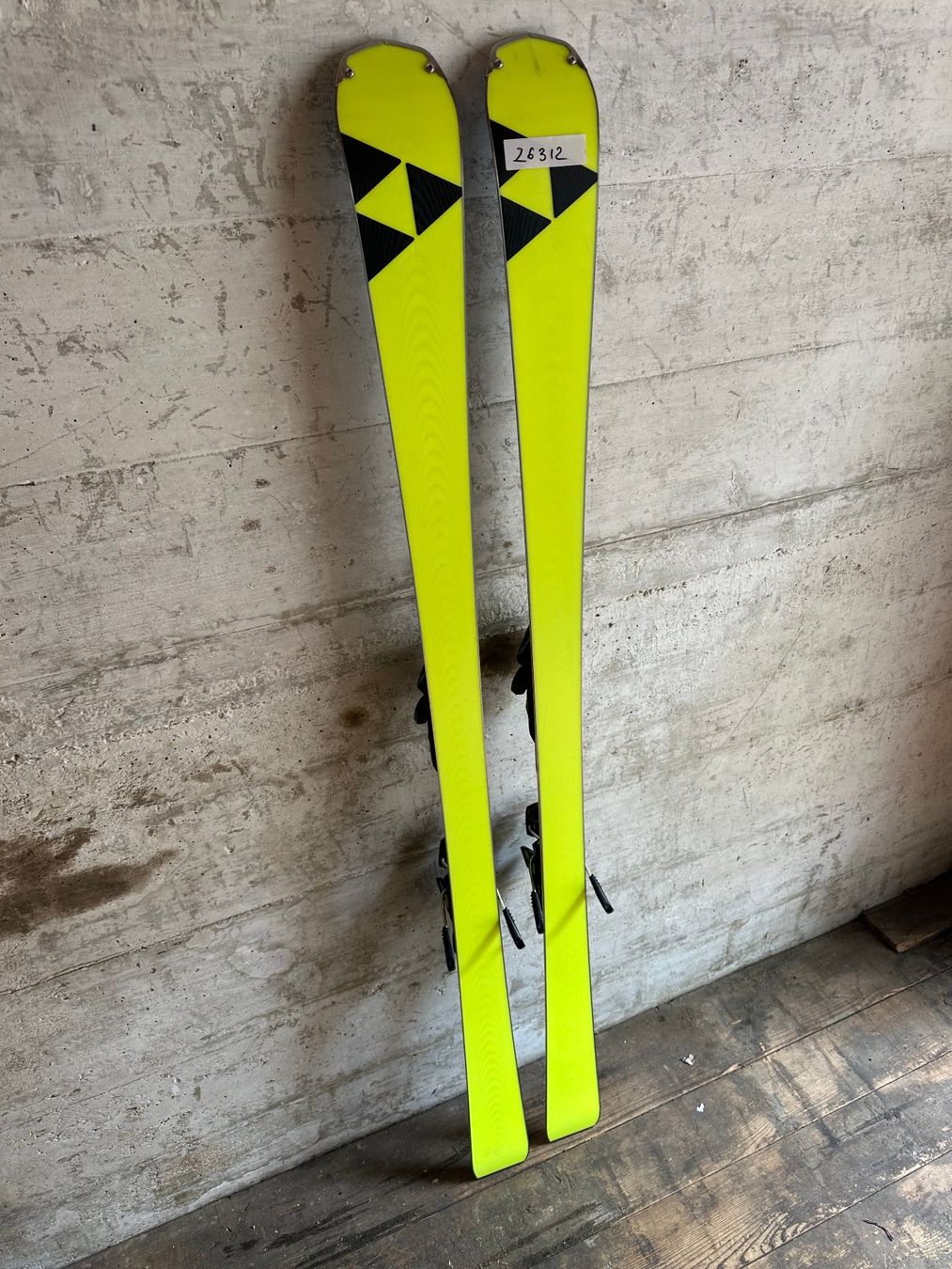 Fischer Sci: Fischer Curv RC4 Ski 164cm – Usato da Emmenbrücke venduto da karkarkar 5