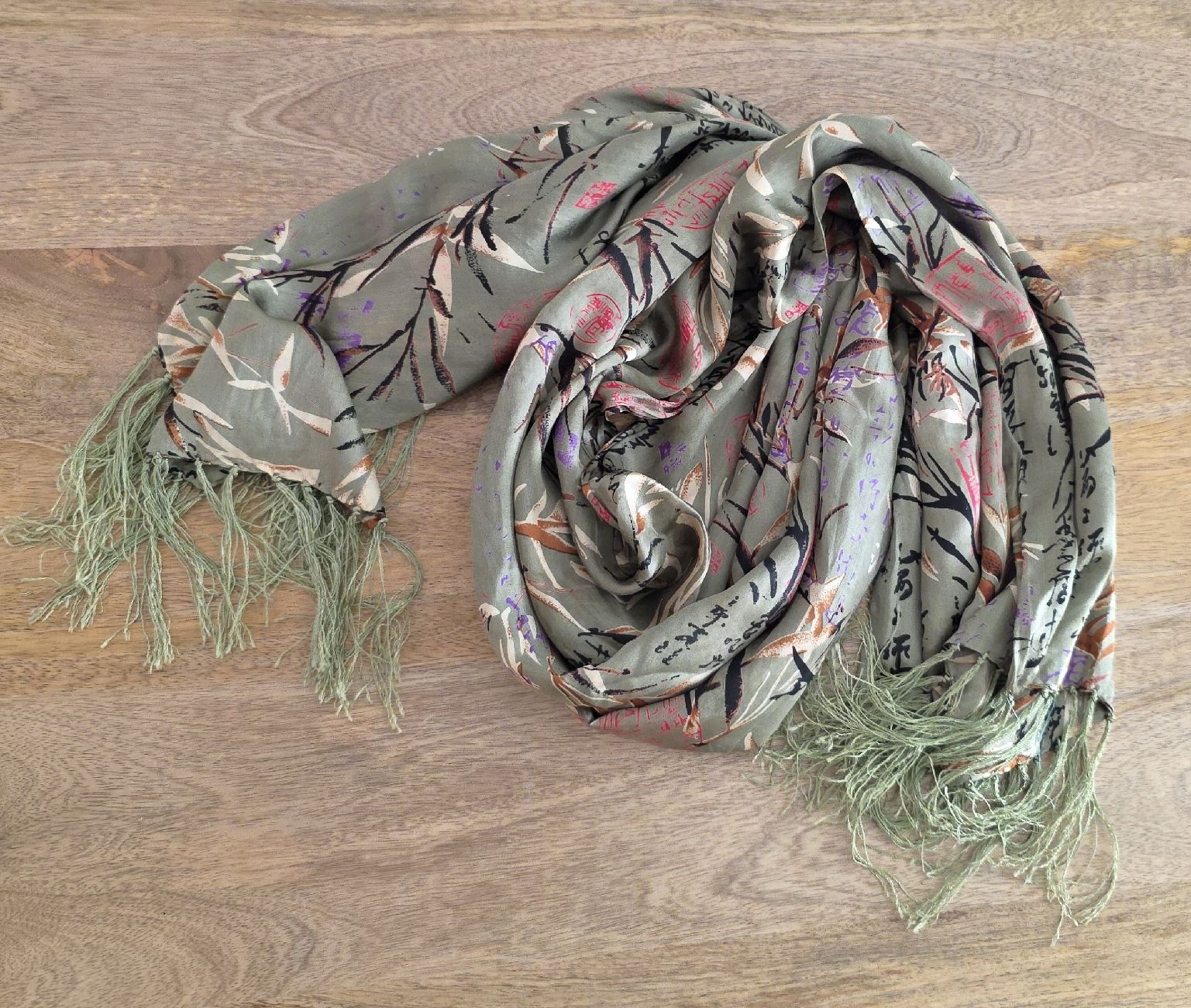 Foulards & écharpes: SeidenSchal Seidentuch 100% Seide   – D'occasion à Rheinsulz par Gilea 3