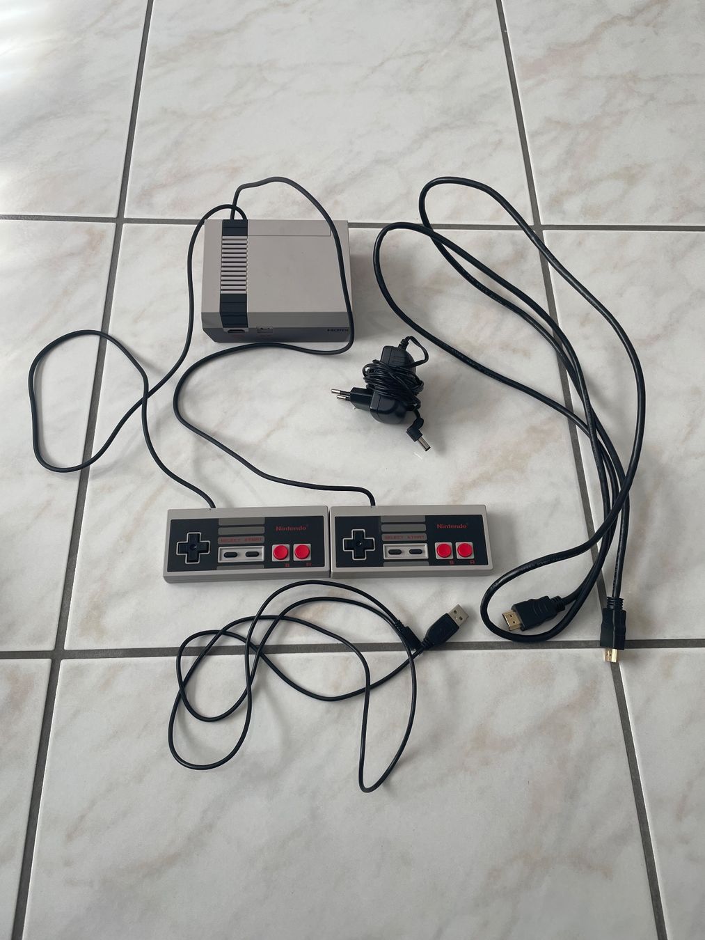 Nintendo Console: Nintendo Mini – Usato da Amriswil venduto da einkaufverkauf 3