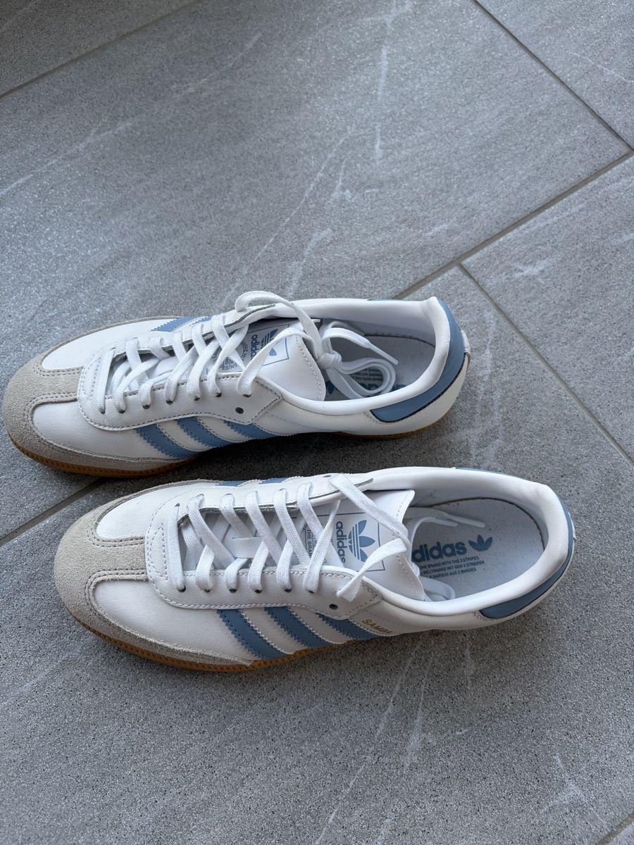 Herrenschuhe: Adidas Sneaker weiss blau SAMBA – Neu (gemäss Beschreibung) aus Eglisau von pebblebeach 1