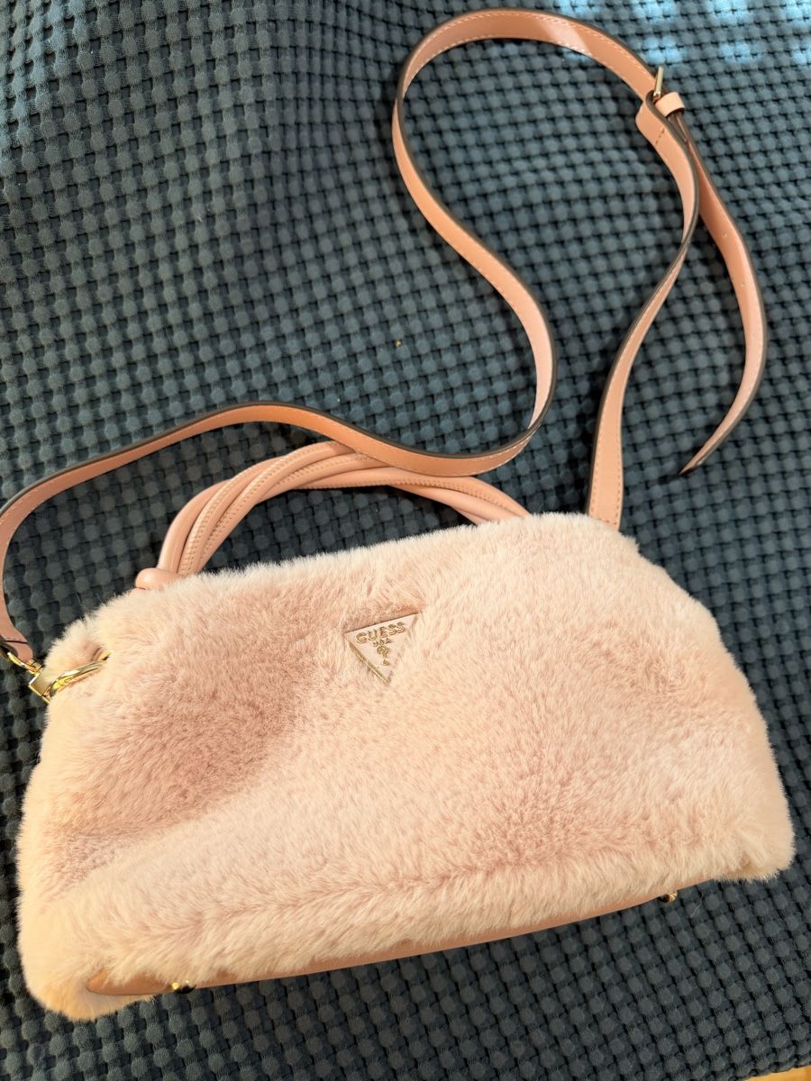 Guess Taschen für Damen: Guess Tasche – Neu (gemäss Beschreibung) aus Dietikon von Aleksjov